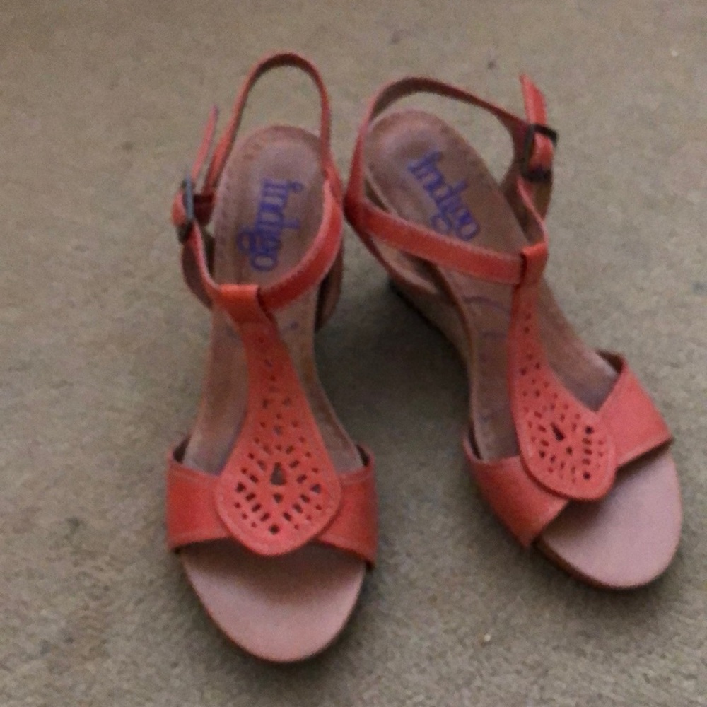 Wedge sandals